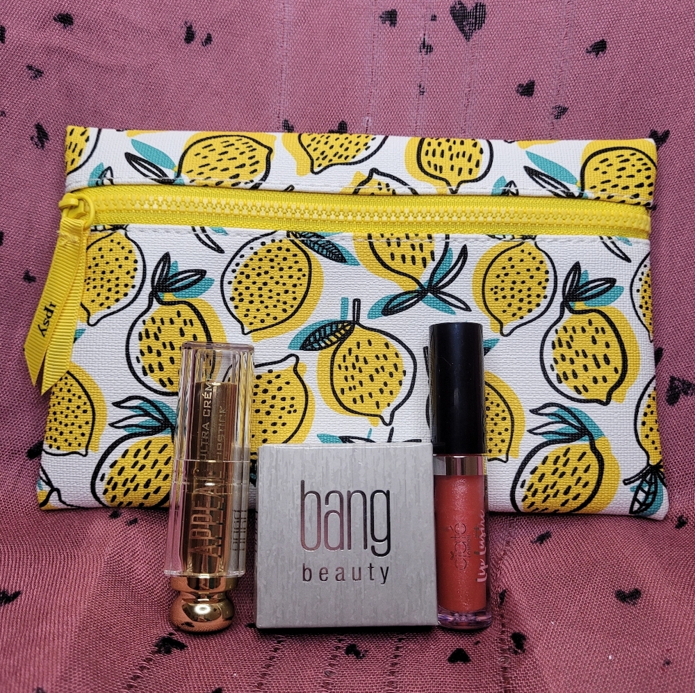 4 items: 🍋Ipsy bag, lip cream, blush, & lip gloss